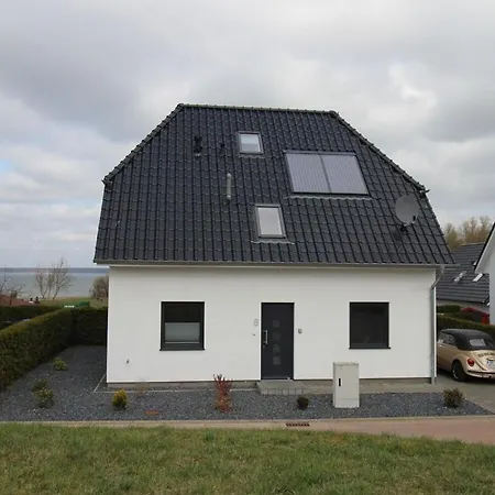 Casa Fortuna Modern Retreat Holiday home